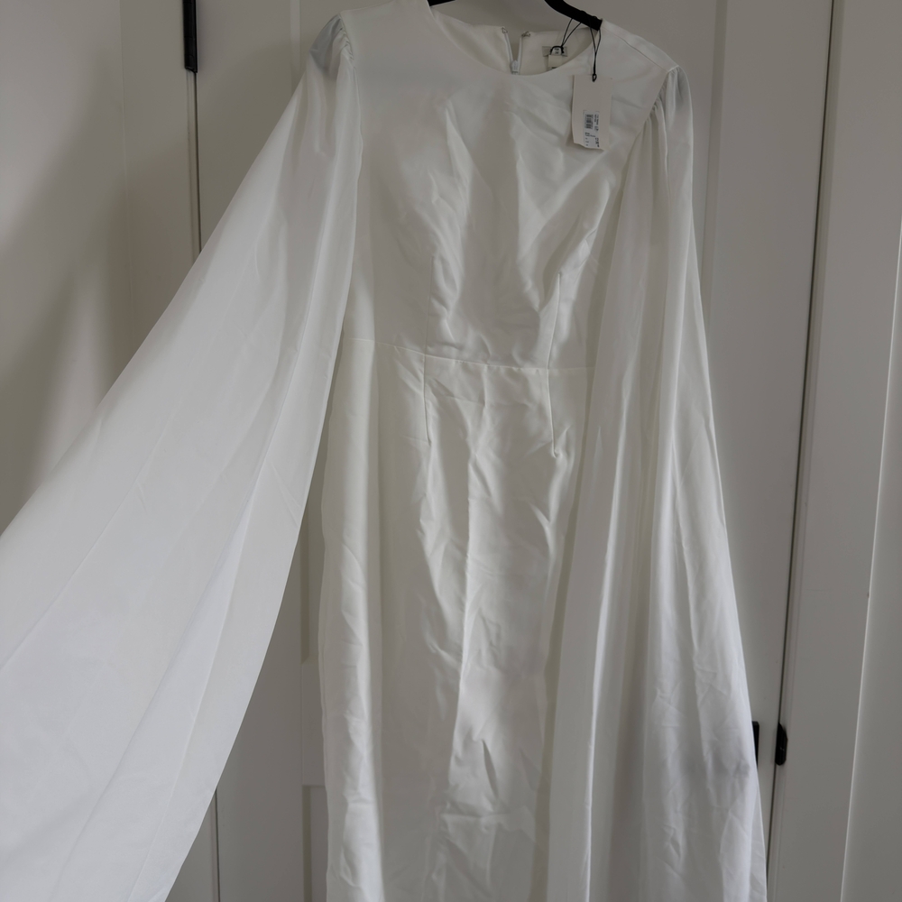 River Island Cape Cape Dress - Elegant White Long Sleeve Dress